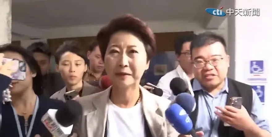 被傳脫黨參選台南市長　陳亭妃稱假議題：怎會問民調超前者這句？