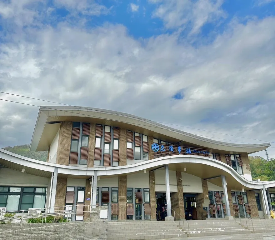 花蓮光復鄉居民撤離避颱　台鐵增停光復站、站票全開放