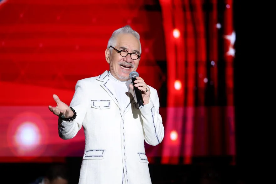 81歲孫情「搏命狂飆熱唱」創世界紀錄！　感動喊：此生無憾