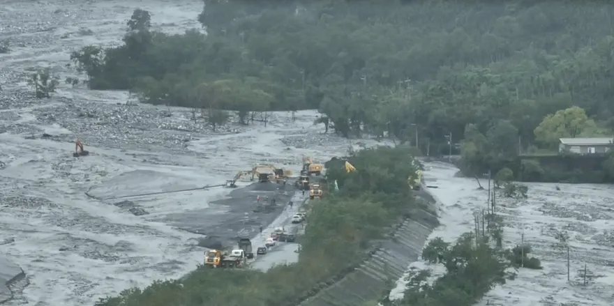 影/馬太鞍溪堤防現破口！　明利村長批：7月就通報卻未處理