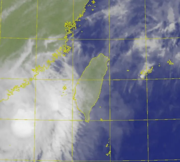 鳳凰颱風全台警戒！北北基桃宣布11/12正常上班上課