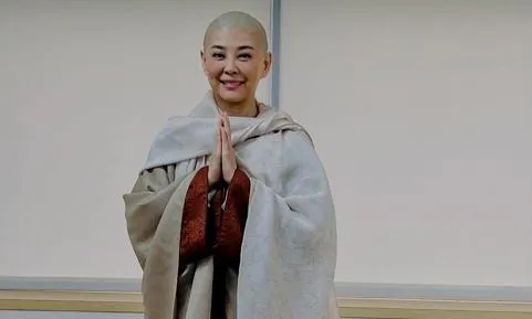為戲變尼姑！53歲方馨剃光頭　含淚喊：我不是犧牲