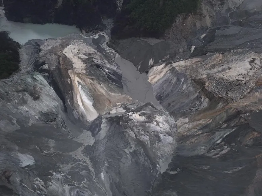 快訊/馬太鞍溪新堰塞湖下午4時溢流　光復鄉下午停班停課