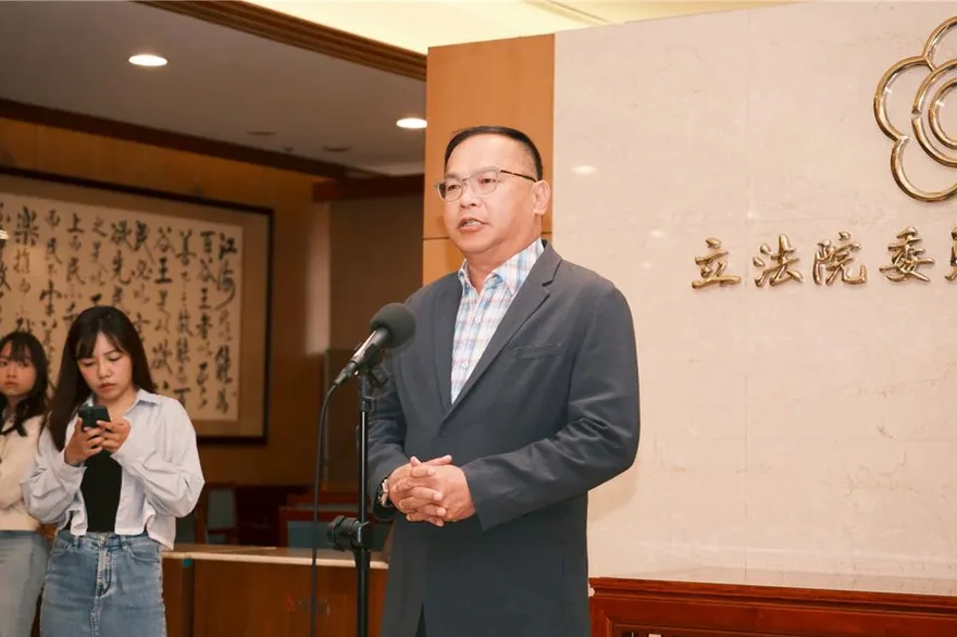 推綠營最強人選戰桃園！藍前發言人號召連署挺王義川：宇宙第一守門員