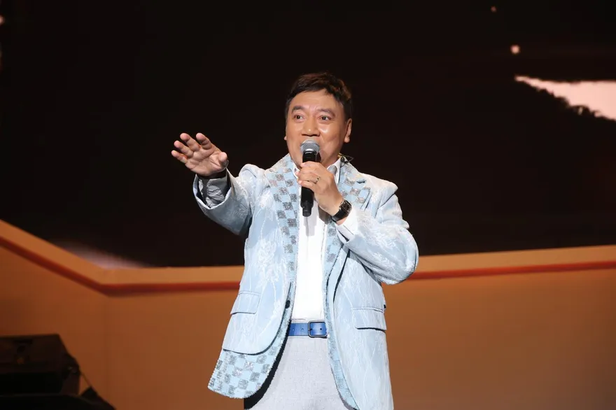 民歌50高峰會最終倒數！施孝榮自嘲「髮際線變高」　曝趙詠華暴瘦8公斤