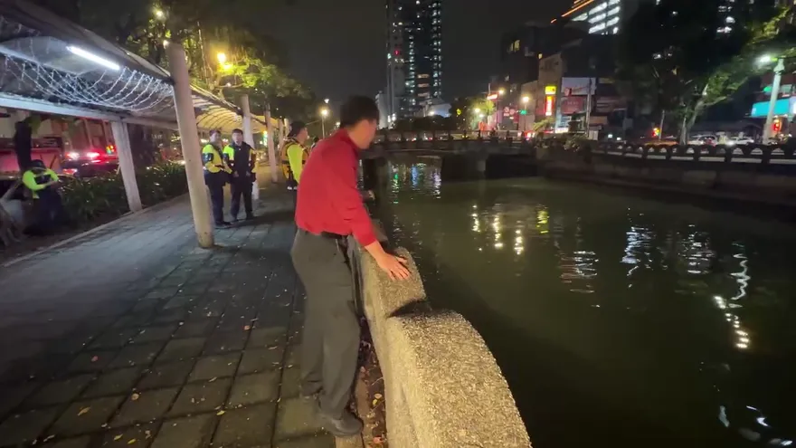影/命懸一線！台中男「基隆墜河」警消搜救中