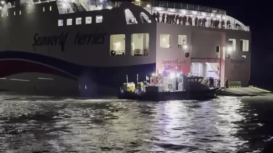 影/南韓客輪駛經珍島觸礁！船上267人生死未卜、韓警救援中