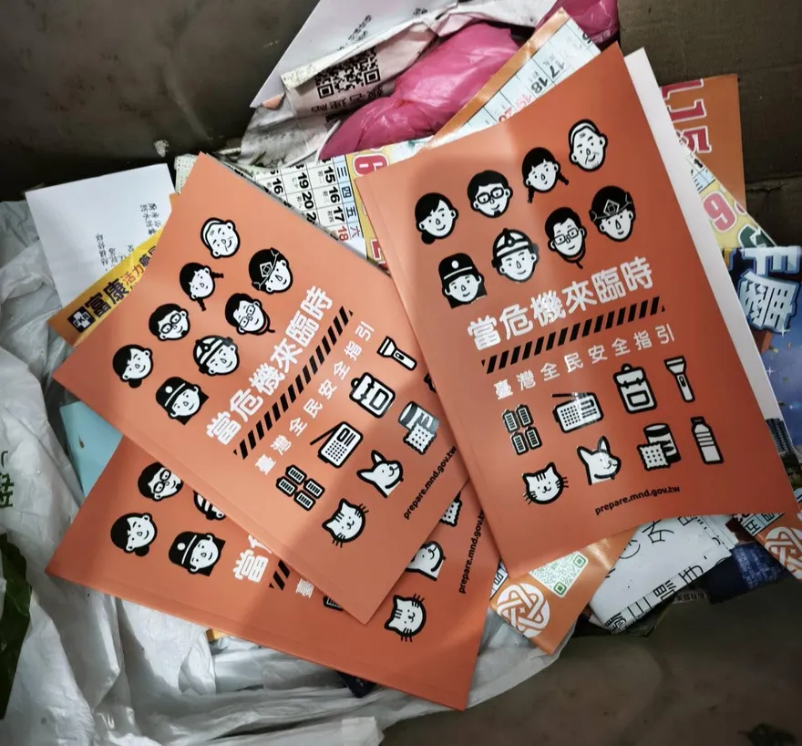 諷「安全指引」槓上林飛帆！謝寒冰：不是要萊爾校長親簽的垃圾