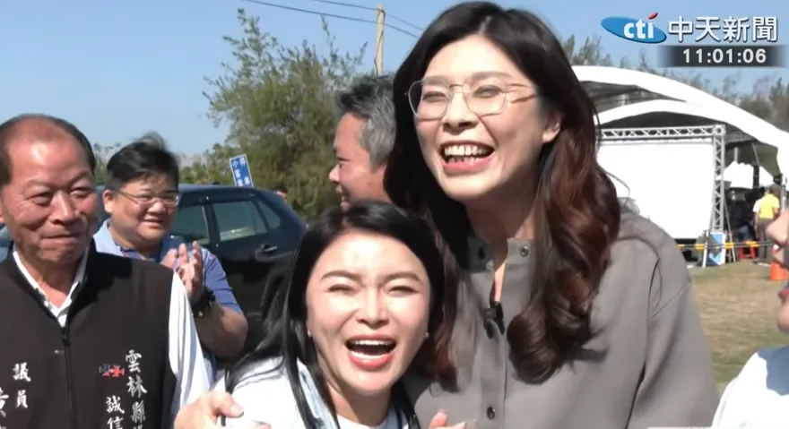 張嘉郡鬆口2026選縣長！鄭麗文抱抱力挺：雲林要「安全安定安心」