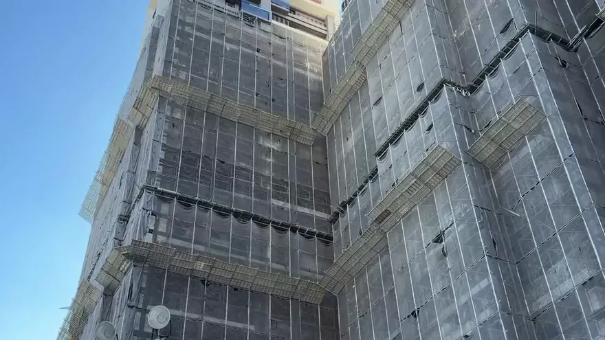 影/台中33歲移工11樓墜2樓「左臉不見」　搶命12小時不治