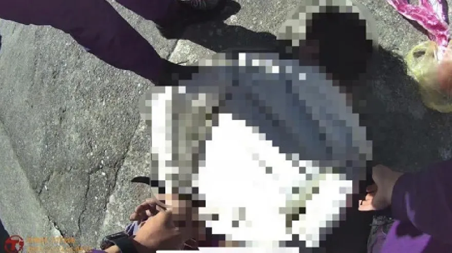 基隆醉漢持西瓜刀路上閒晃　員警壓制逮人送辦