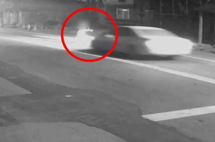 影/玉里台9線83歲嬤遭撞命危　無照男肇逃留拖車鉤蓋遭逮