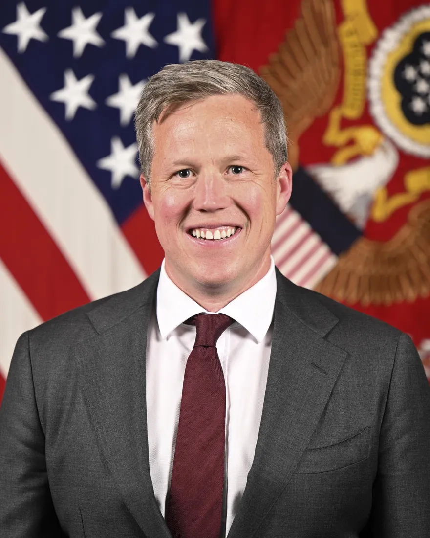 英媒爆料美陸軍部長現身阿聯酋　「密會烏俄代表」推動停戰