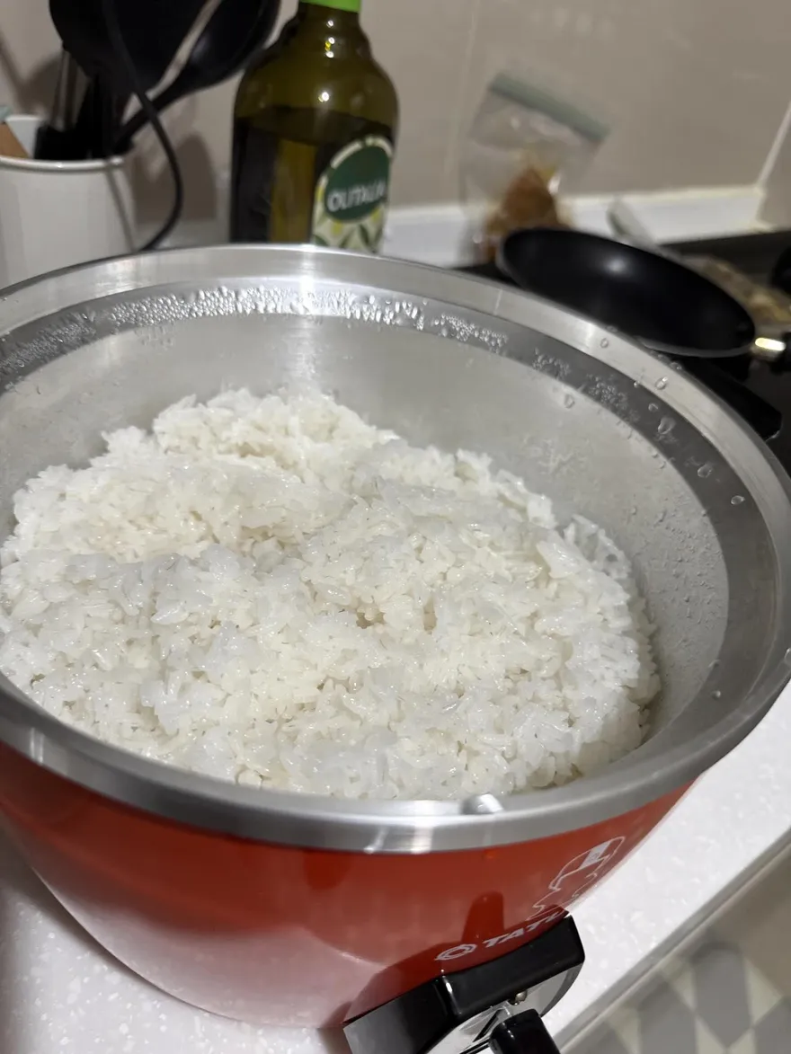 拿大同電鍋煮飯不加蓋！外籍球星頭痛求助　台網友熱情線上指導