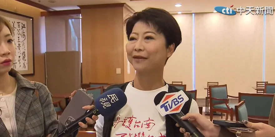 駁林俊憲「搞錯方向」！陳亭妃喊：我很聽賴總統的話