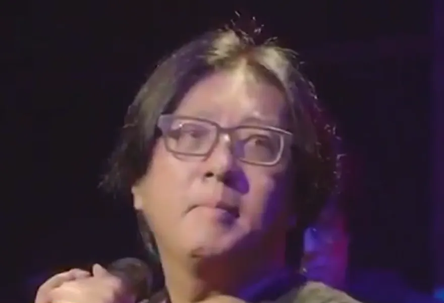 袁惟仁驚傳「發燒排尿異常」呈感染反應緊急送醫治療！