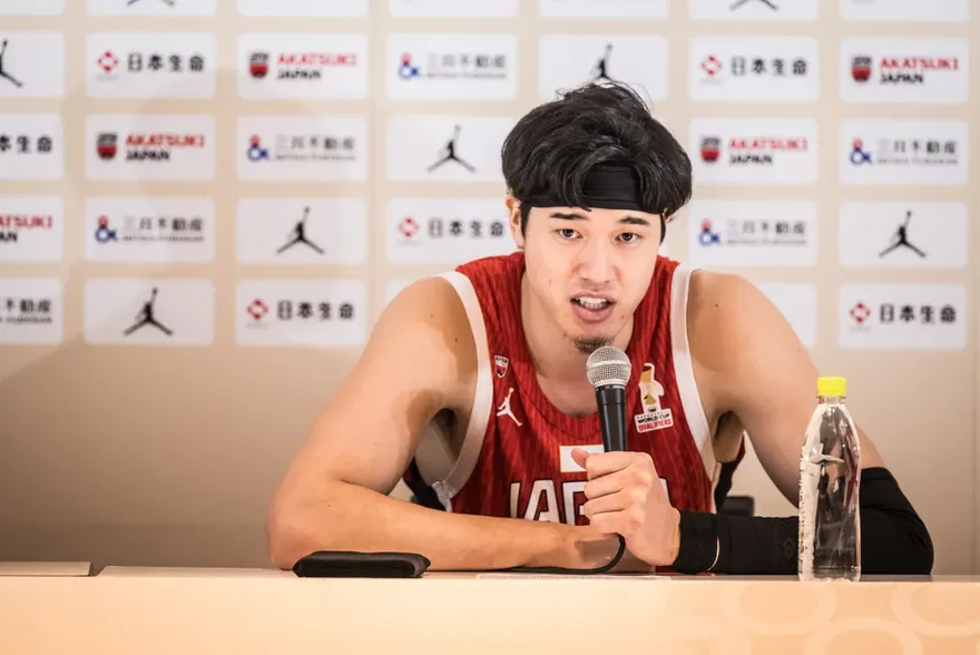 隔12年再訪台！渡邊雄太讚台籃天賦出色　預告明天會是硬仗