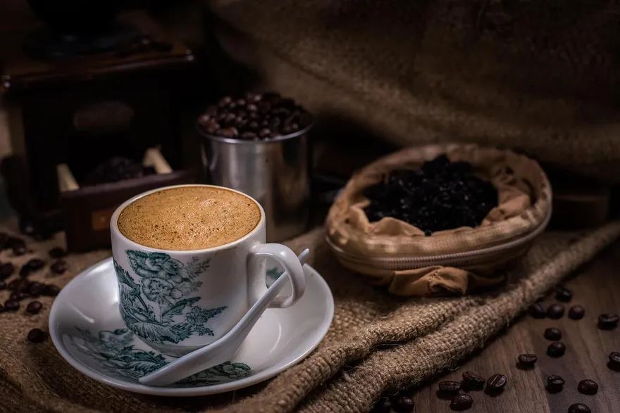 女星艱辛撐過4期胃癌　竟因「燕麥奶咖啡」再罹糖尿病