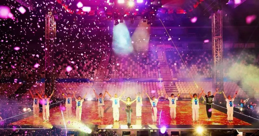 上海演出被喊卡！濱崎步對1.4萬空座位開唱　震撼畫面曝光