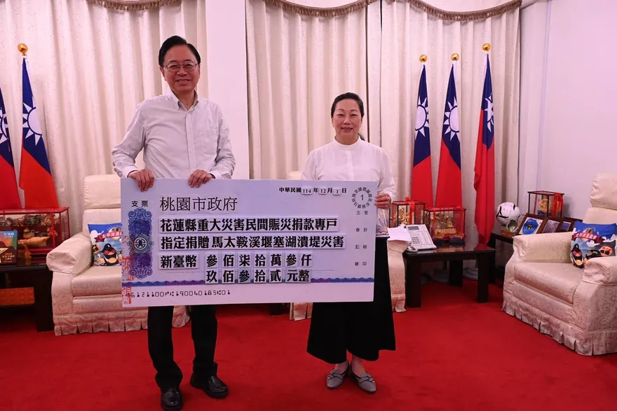 張善政率團隊送暖花蓮！捐款370萬助重建　徐榛蔚感謝又感動