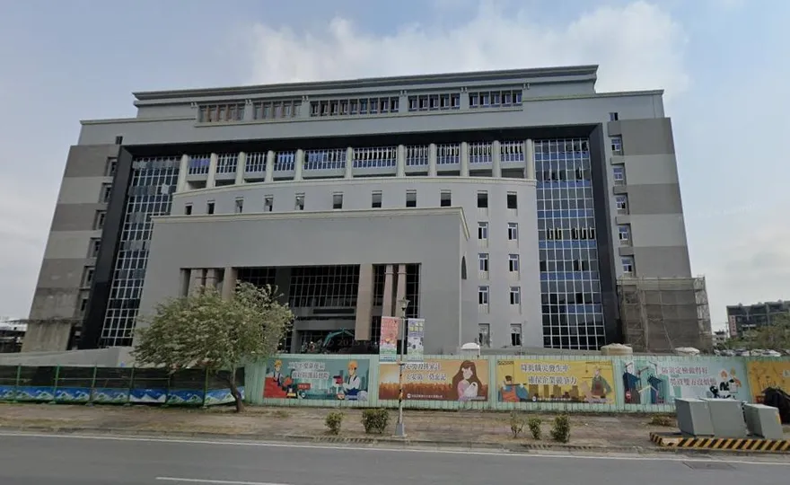 海巡少校黑化勾結私菸集團！1輛特斯拉坐實貪汙鐵證