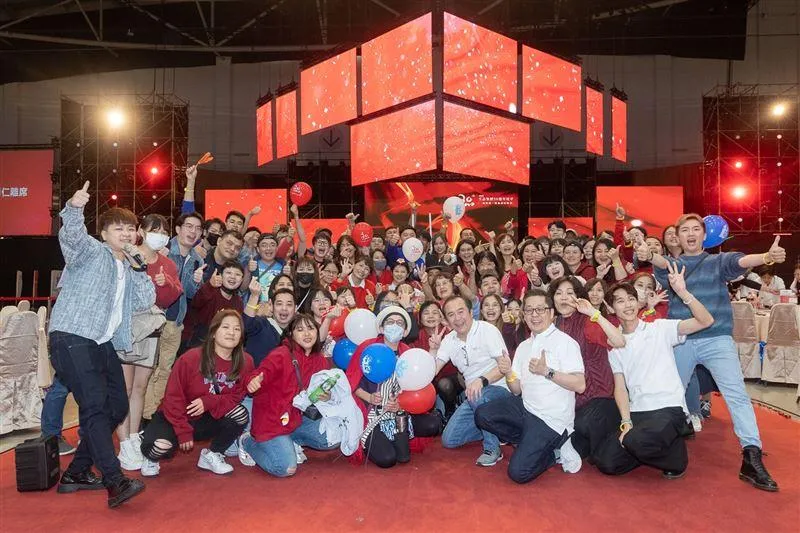 企業尾牙第一槍！王品12/18南港開千桌　準備豪撒千萬獎金