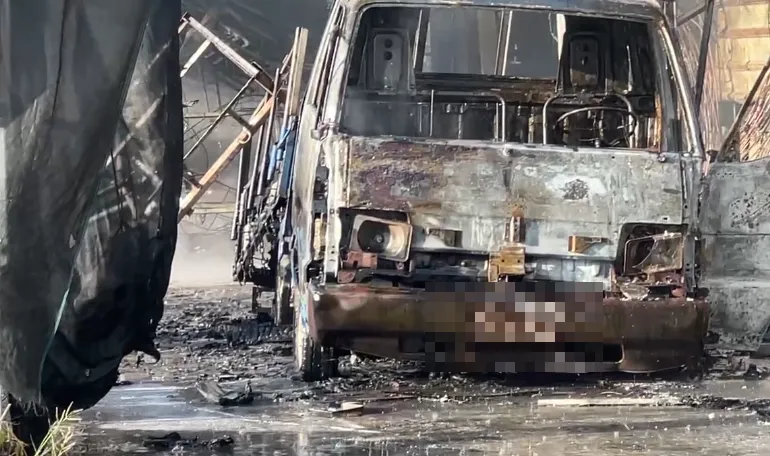 台南倉庫爆火警！無人機、消防機器人全面救援