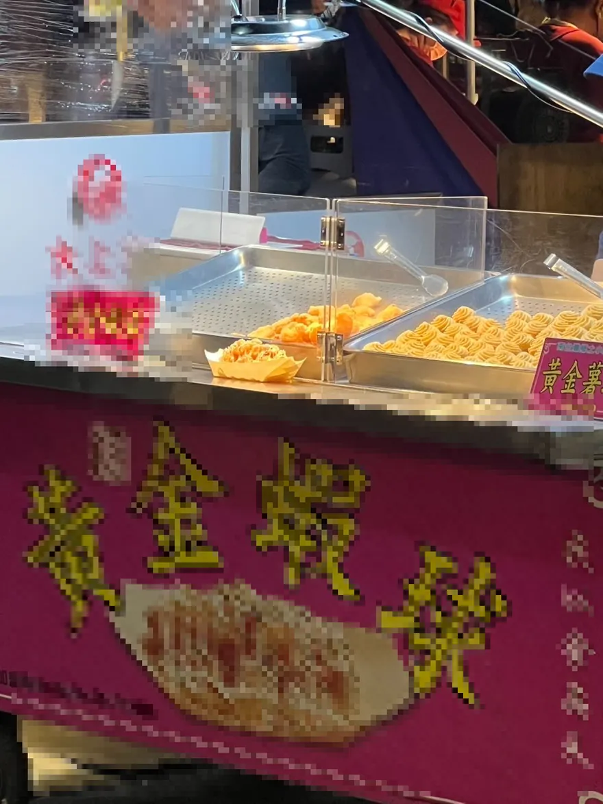 一份150元！　台南花園夜市這攤賣的蝦球被爆「展示整晚」