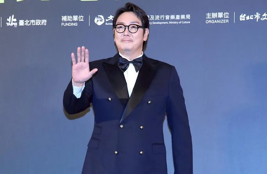 南韓影帝趙震雄遭控侵犯、偷車前科　他認「年少輕狂」閃電引退