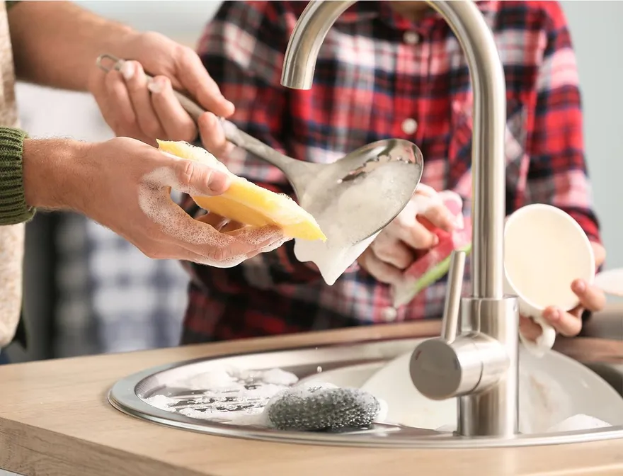 洗碗精隱藏用途曝光！　家事達人：可替海綿、砧板除菌