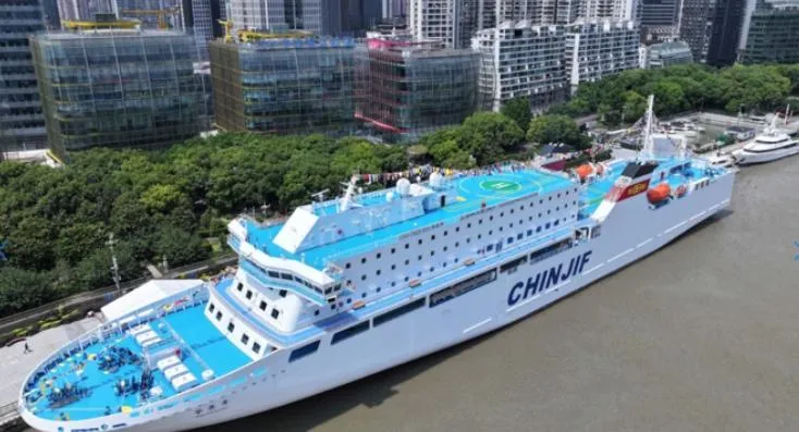 象徵中日友誼小船說翻就翻！往返兩國渡輪「鑒真號」暫停營運