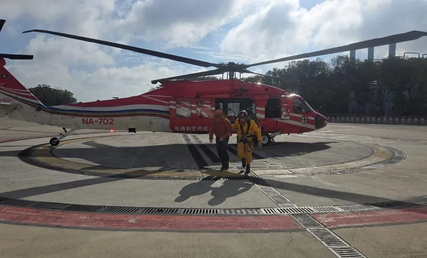排雲山莊2登山客高山症發作　黑鷹直升機出動救援