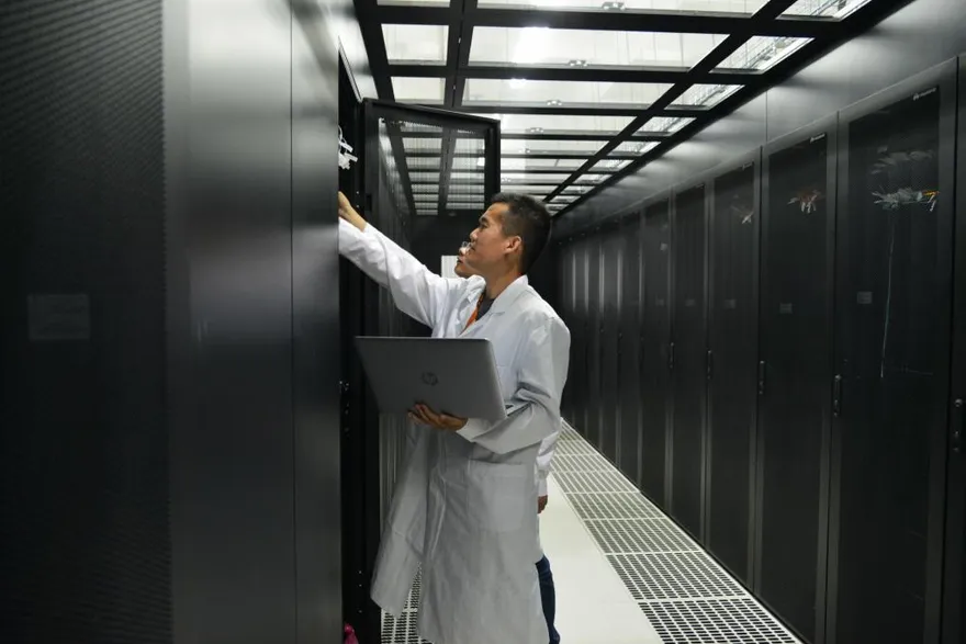 外媒：陸AI大招！建全球最大電網　電價僅美一半成競爭優勢