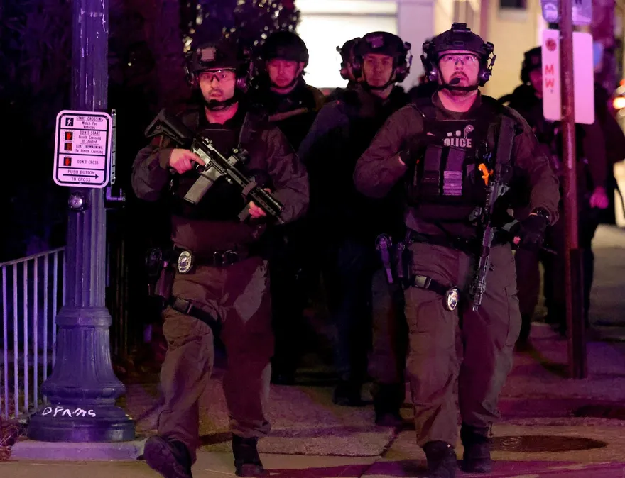 影/布朗大學爆槍擊大批學生躲圖書館　特警抵達救援畫面曝光