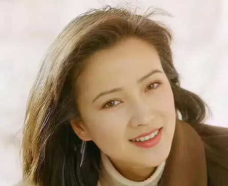 《青青河邊草》何晴病逝　醫示警「視力模糊」別輕忽