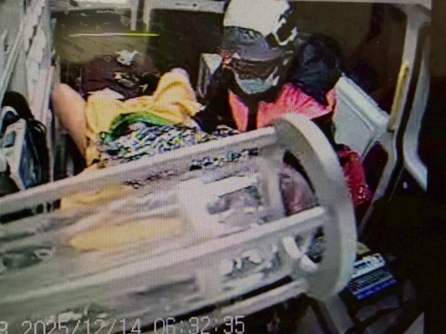 花蓮37週孕婦破水急產！救護車上緊急接生　母女均安