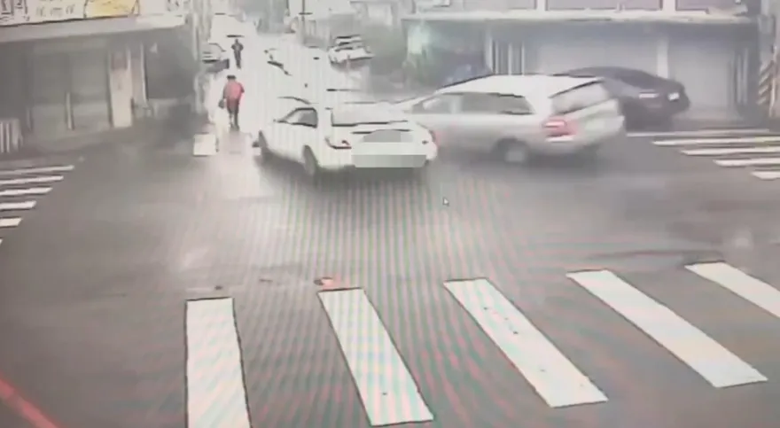 影/花蓮警埋伏逮車手　監控手逃逸釀7傷含87歲婦