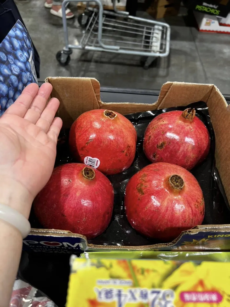 石榴處理像命案現場？內行曝訣竅：湯匙敲打、筋膜槍妙招