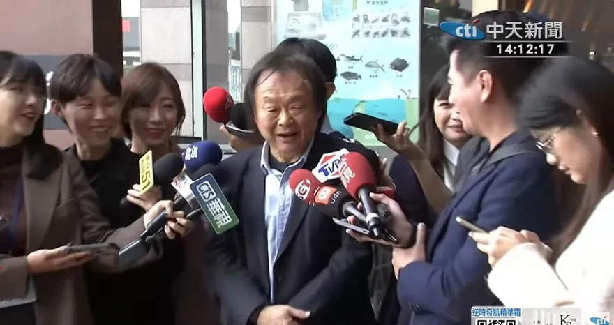 政院不副署「王世堅逆風了」！他自曝便當會沒發言　今再喊：別看到針孔沒看到山洞