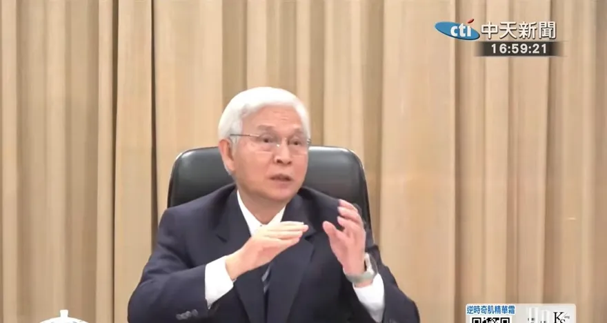 央行利率連7凍！不動產管制未鬆綁　楊金龍：房貸總量明年回歸銀行自主