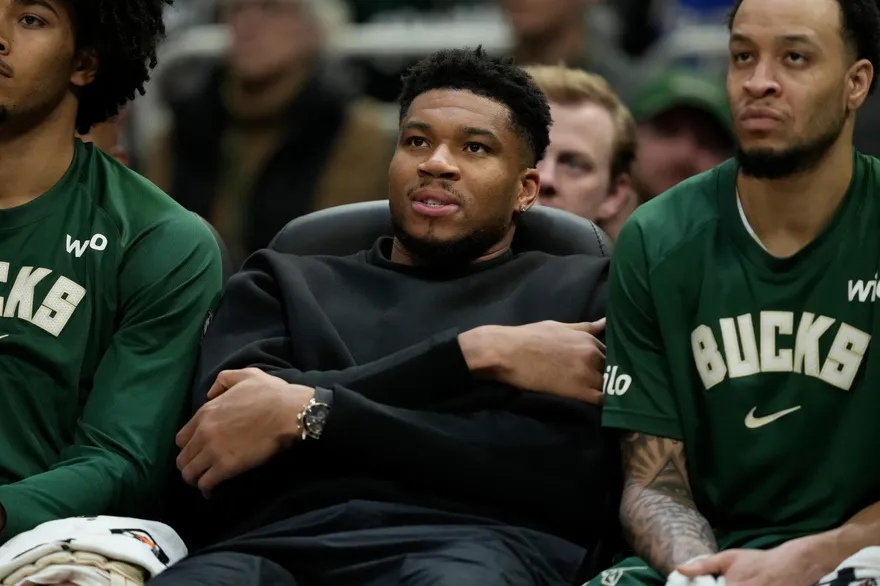 NBA/交易傳聞滿天飛！字母哥：我沒跟公鹿談過