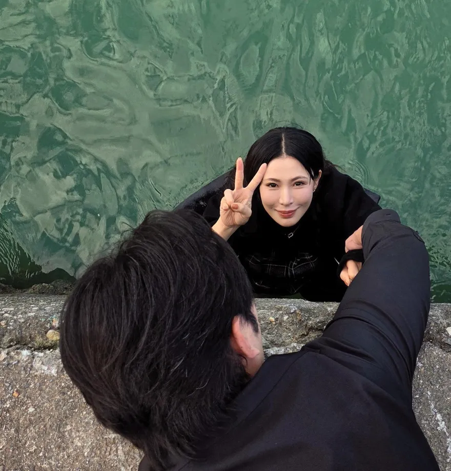 德馨失控演出白目再升級　「神明附身起乩」崩潰喊：體能地獄