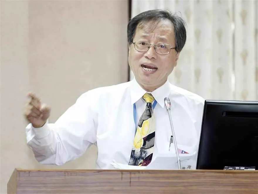 5大法官判決憲訴法違憲！李來希怒喊：挽起袖來直接對幹就對了