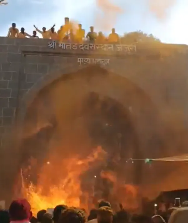 影/賀勝選「撒粉末」助興竟引火　印度浦那悲劇釀16人送醫