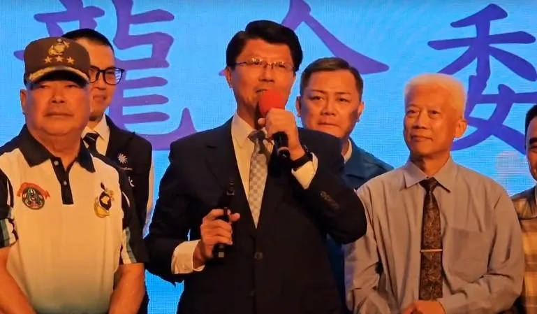 季麟連送「手槍」要他火力全開　謝龍介：打擊黑金、保護台南