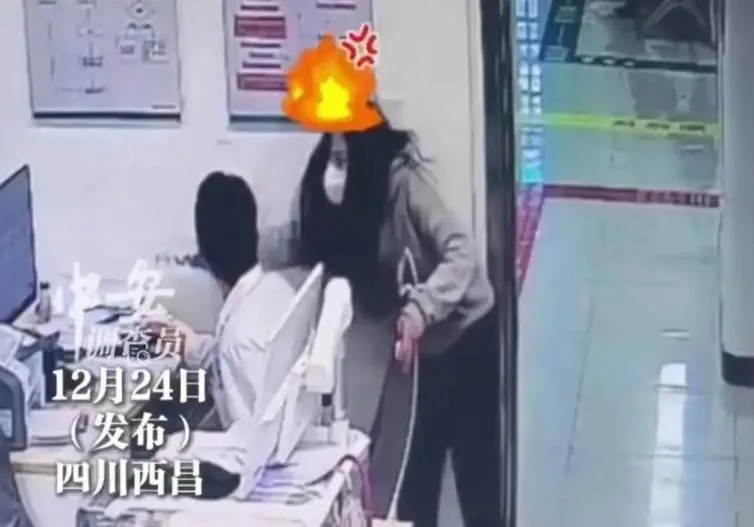 影/「刁民」是你？陸女急診室等太久怒扇醫生耳光　遭拘留5日