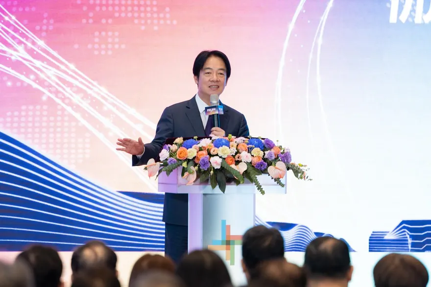 賴清德稱憲法規定12/31要審完總預算　粉專：自創憲法