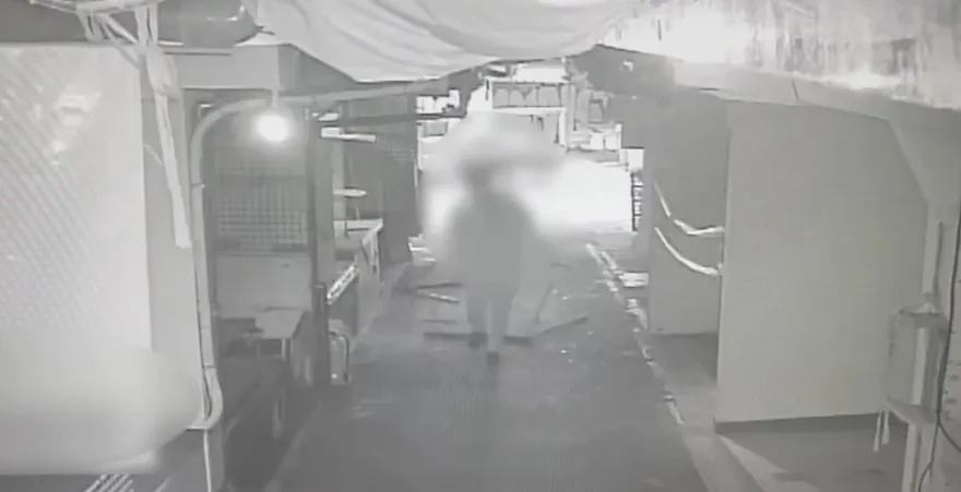 影/北市醉男亂砸民宅　警到場見他喝到斷片倒地下室大睡