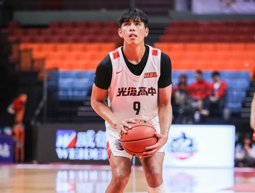 HBL/何鉦凱攻防一體繳全能數據　率光復高中晉8強