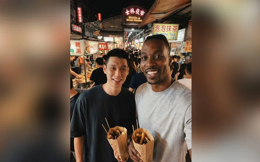 魔獸深夜狂發照！祝福林書豪退休　AI同框逛夜市